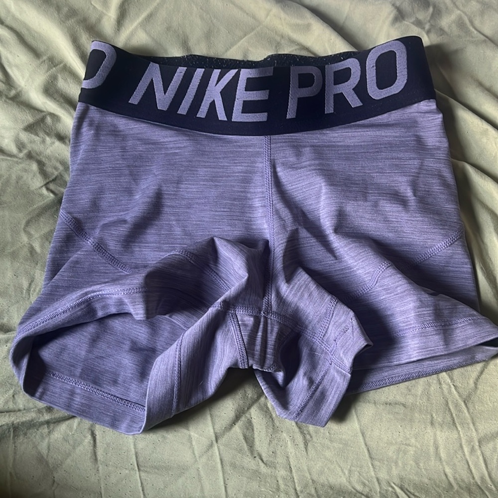 Grey nike pro